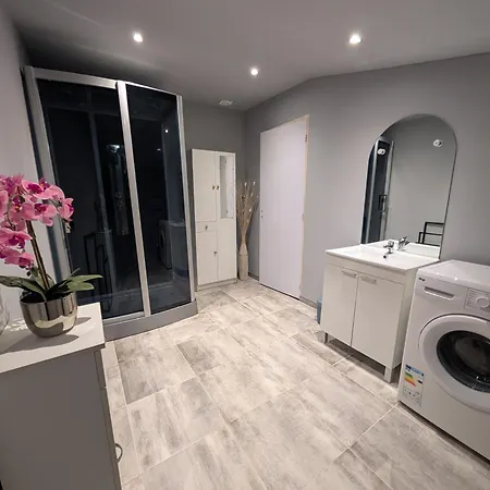 L'echappee Huroise, Piscine Et Privatifs