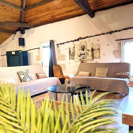 Holiday home L'echappee Huroise