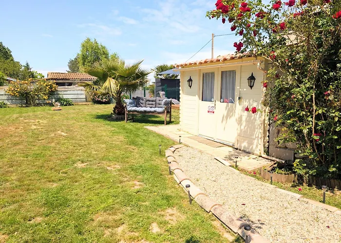 L'echappee Huroise, Piscine Et Privatifs بيت للعطل