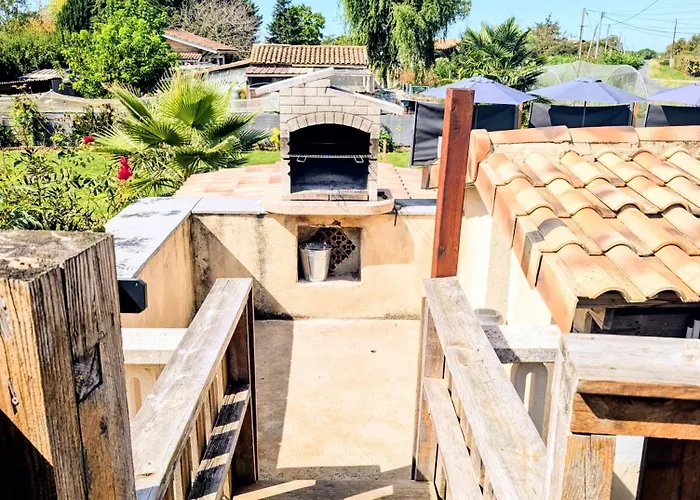 L'echappee Huroise, Piscine Et Privatifs Hure